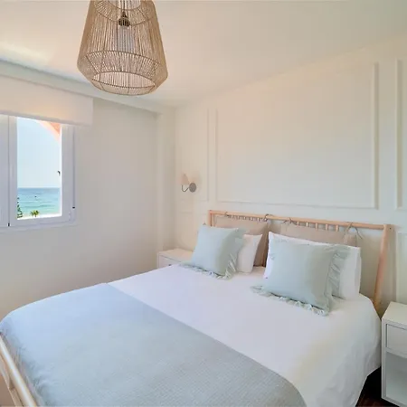Apartment Sea Beachfront
