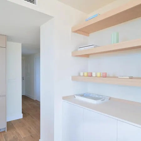 Sea Beachfront Apartment Marbella